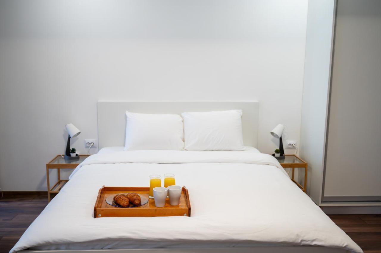 Bright Studio In The City Center Sofia Bagian luar foto