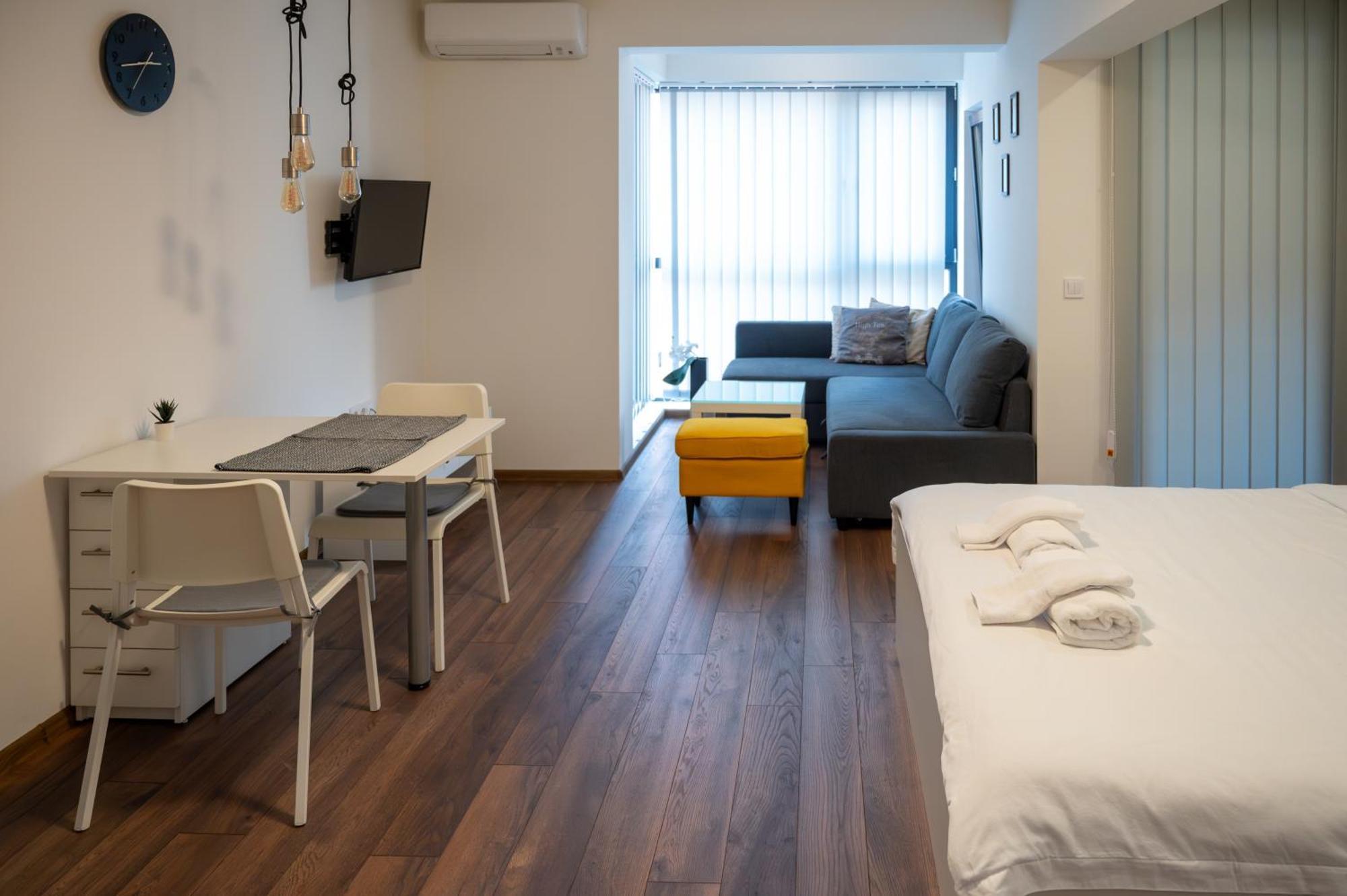 Bright Studio In The City Center Sofia Bagian luar foto